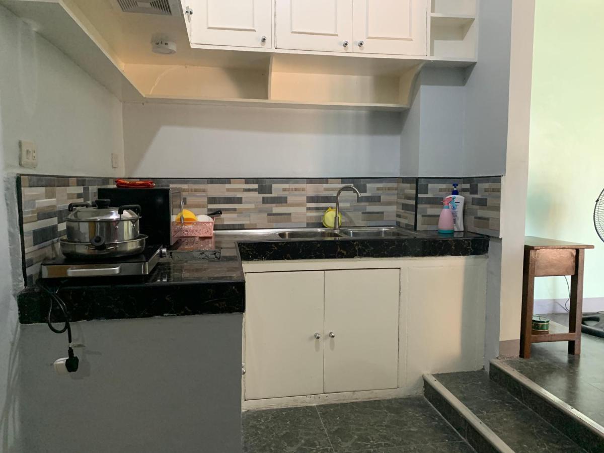 Beinte Singko De Marso Apartments Candon Exterior photo