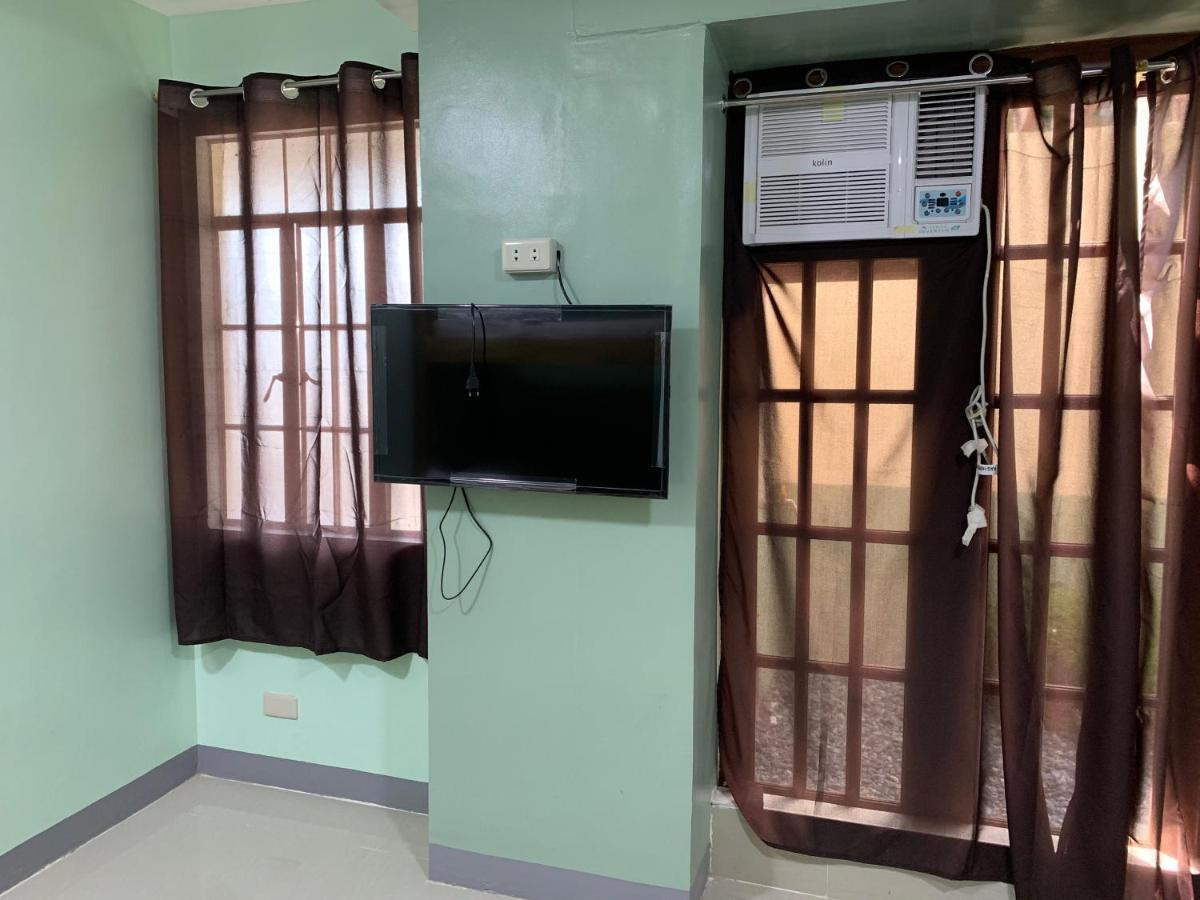 Beinte Singko De Marso Apartments Candon Exterior photo
