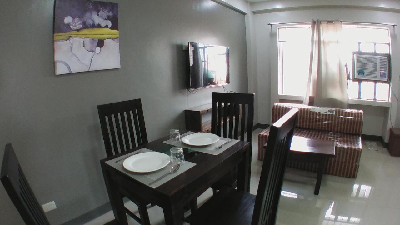 Beinte Singko De Marso Apartments Candon Exterior photo