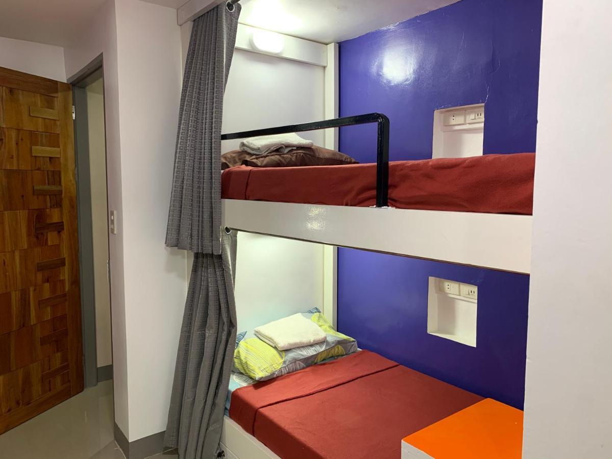 Beinte Singko De Marso Apartments Candon Exterior photo